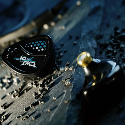 HE Cai Wenji Black Single Dynamic Driver Wired In-Ear Headphones
