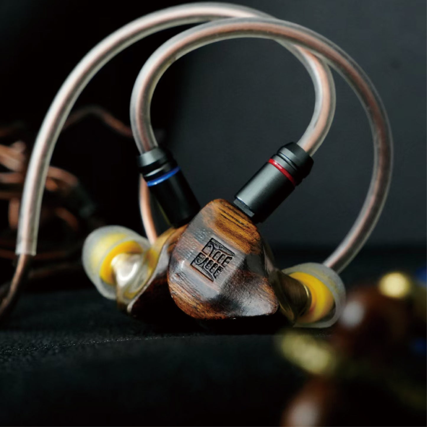 TANGZU DUFU Second stanza 1Dynamic driver 2 Balanced armature in-ear headphones