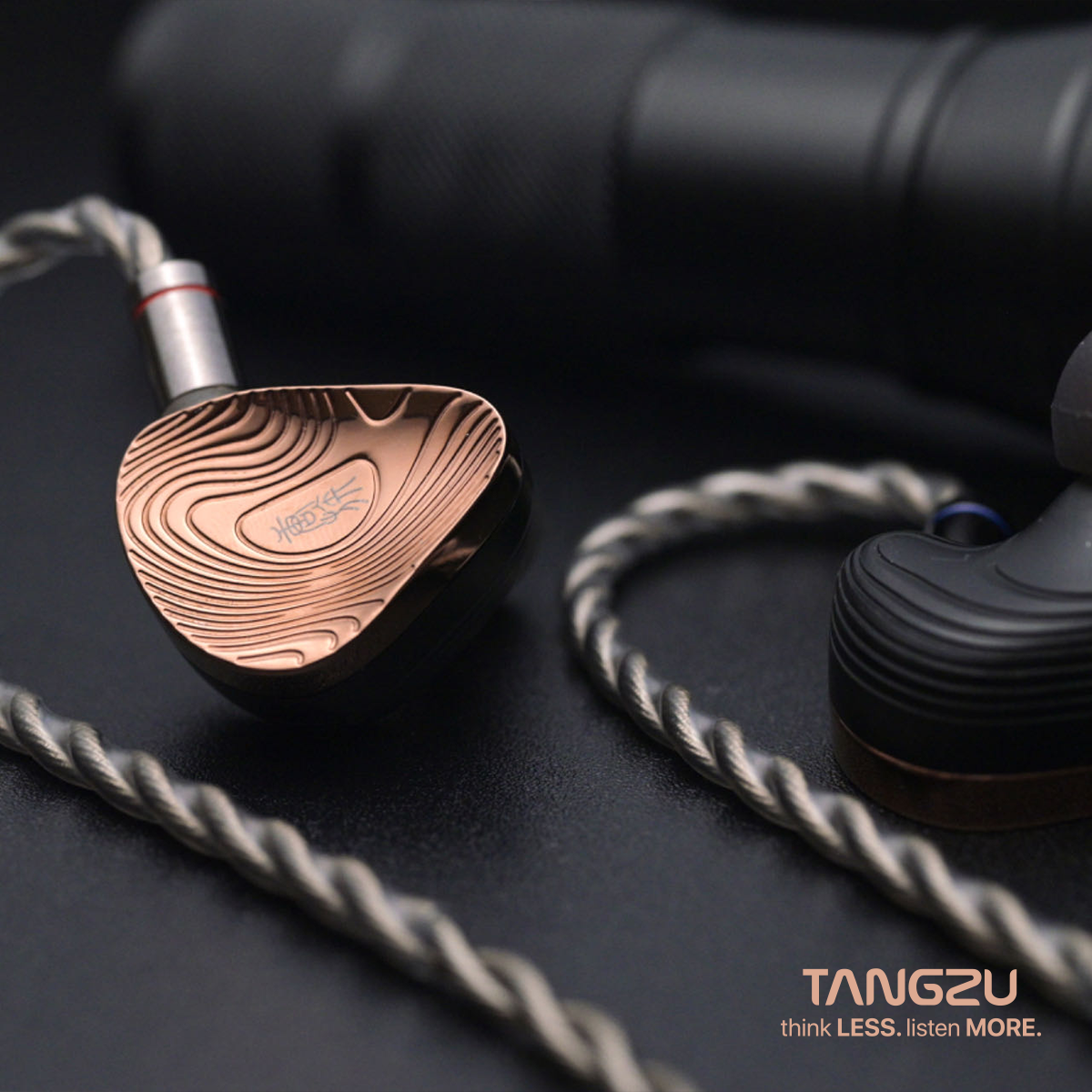 TANGZU XuanWu Gate 1DD+4BA +2EST In-ear HIFI Hybrid Driver MONITORS Mu TANGZU XuanWu Gate 1DD+4BA +2EST In-ear HIFI Hybrid Driver MONITORS Mu