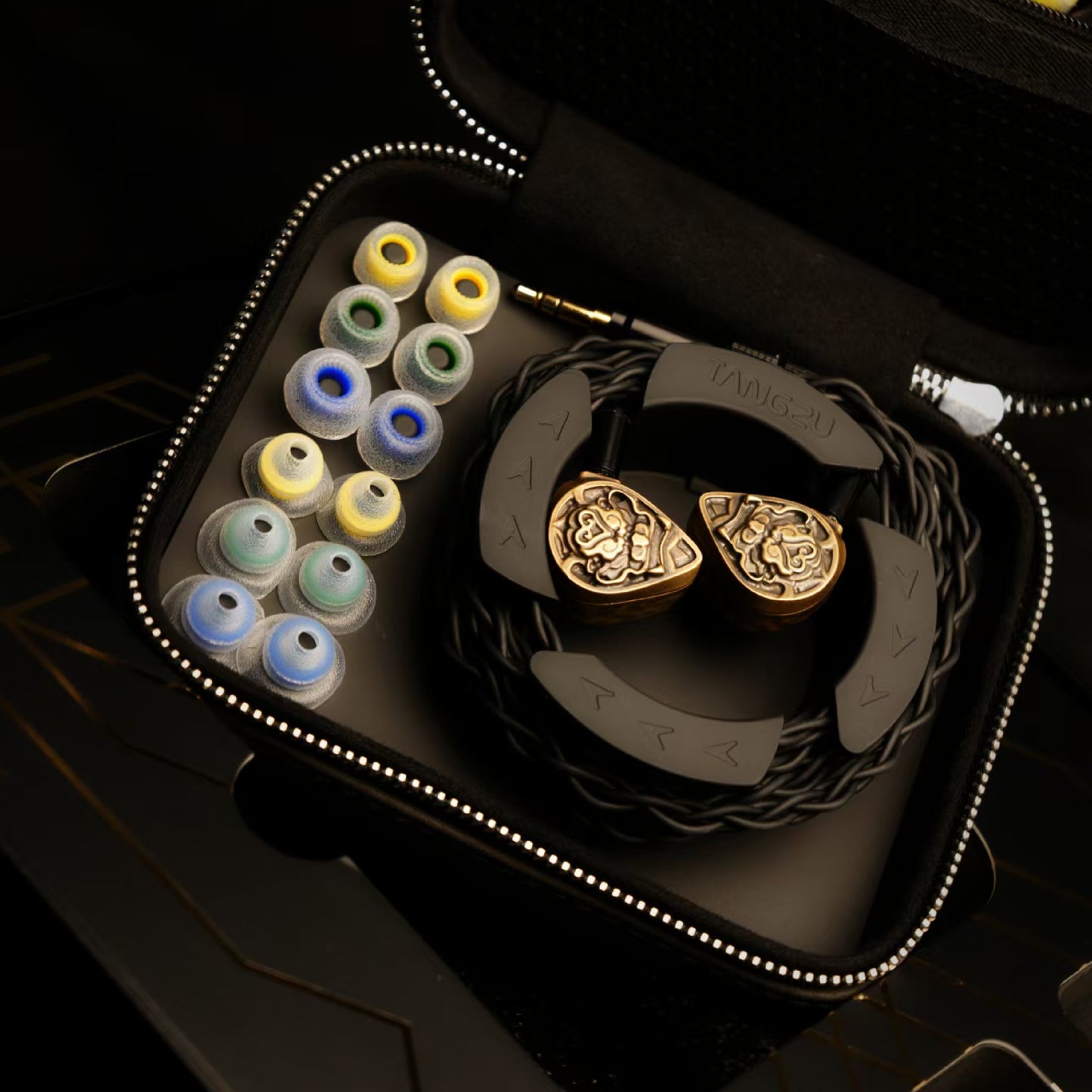 TangZu XuanWu Gate II 1DD 4BA 4-Electrostatic Driver Wired HiFi In-Ear Headphones